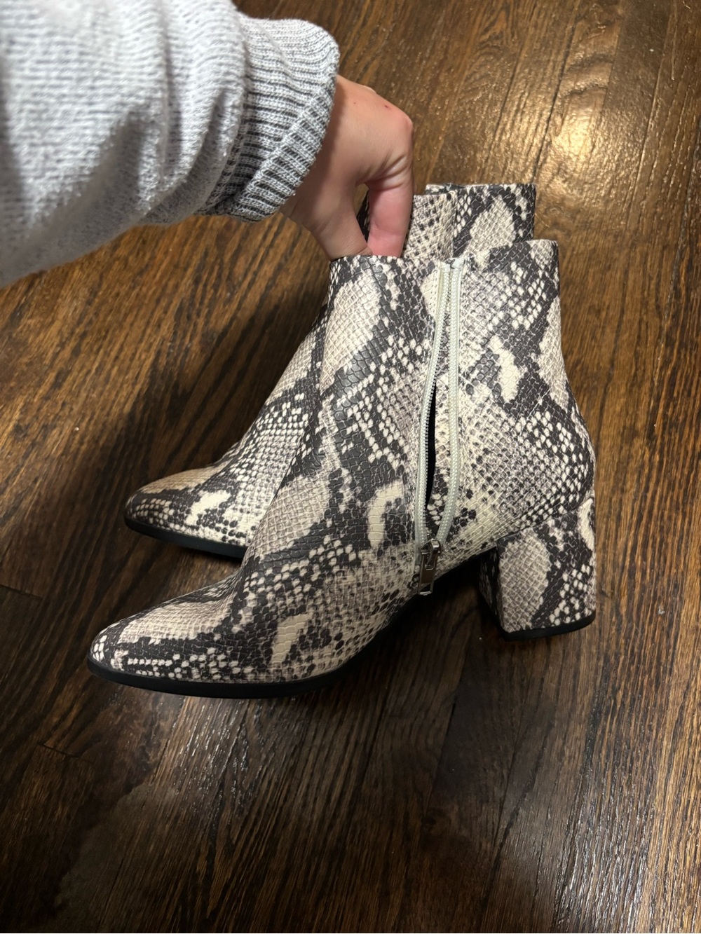 Madden Girl, NWOT Snake-Print Ankle Boots - Neutral Snake, Size 8M - Picture 2 of 7